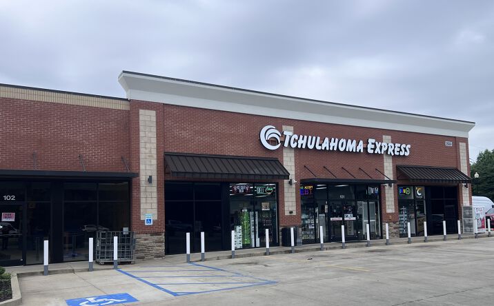 Pictures of Retail property located at 2033 Stateline Road East, Southaven, MS 38671 for lease - image #1