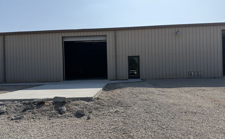 Pictures of Industrial property located at 809 S PARK RD, ELIZABETHTOWN, KY 42701-8100 for lease - image #1