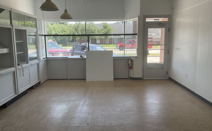Pictures of Retail, Office property located at 124 West 14 Mile Road, Birmingham, MI 48009 for lease - image #1