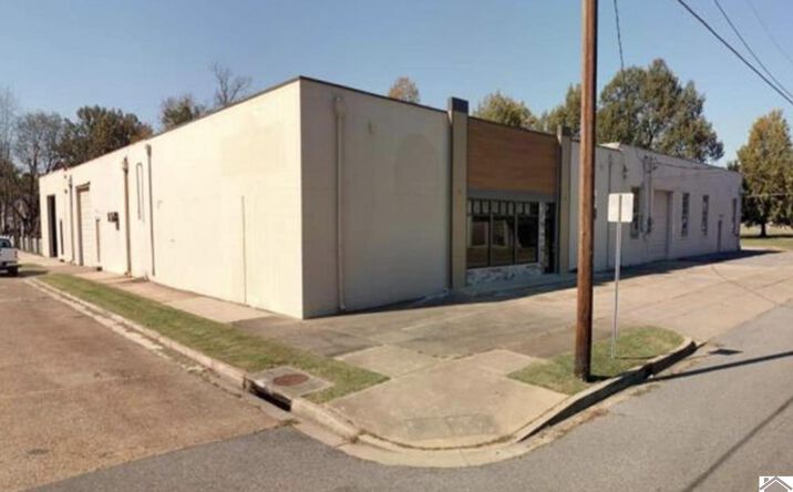 Pictures of Retail, Industrial property located at 303 N 13th St, Paducah, KY 42001 for lease - image #1