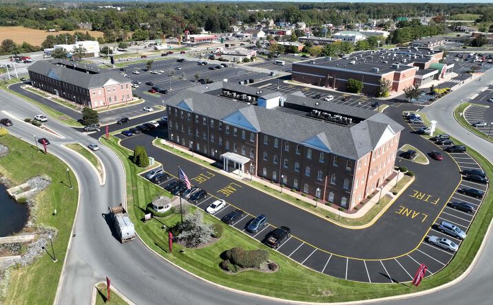 Pictures of Retail property located at 100-950 Peoples Plaza, Newark, DE 19702 for lease - image #1
