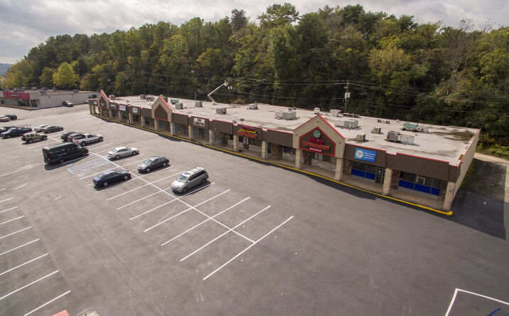 Pictures of Retail, Office, Special Purpose property located at 18 GREEN SPGS HWY, HOMEWOOD, AL 35209 for lease - image #1