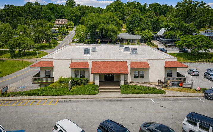 Pictures of Retail, Office, Restaurant property located at 990 East Main St #4, Blue Ridge, GA 30513 for lease - image #1