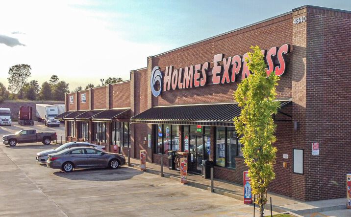 Pictures of Retail property located at 4840 East Holmes Road, Memphis, TN 38118 for lease - image #1
