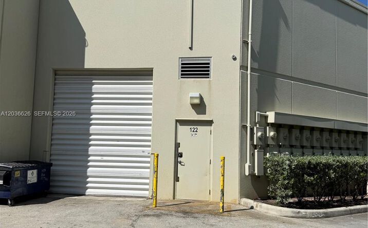 Pictures of Industrial property located at 11231 NW 20th St # 122, Sweetwater, FL 33172 for lease - image #1