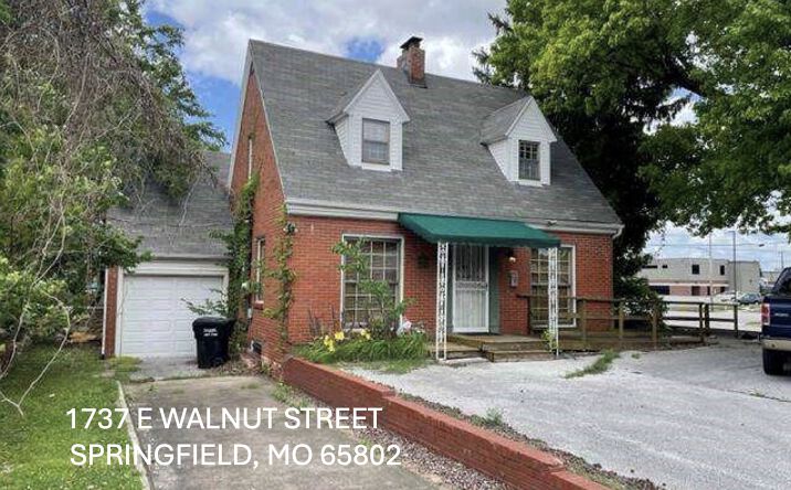 Pictures of Retail, Office property located at 1737 E WALNUT ST, SPRINGFIELD, MO 65802-3215 for lease - image #1