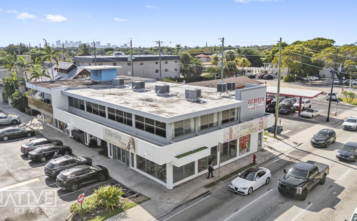 Pictures of Office property located at 2140 E Oakland Park Blvd, Fort Lauderdale, FL 33306 for lease - image #1