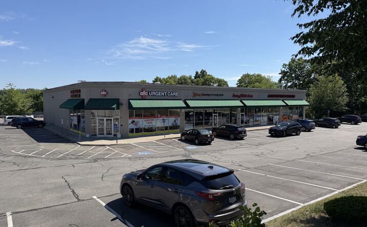 Pictures of Retail property located at 32 Boston Post Rd W, Marlborough, MA 01752 for lease - image #1