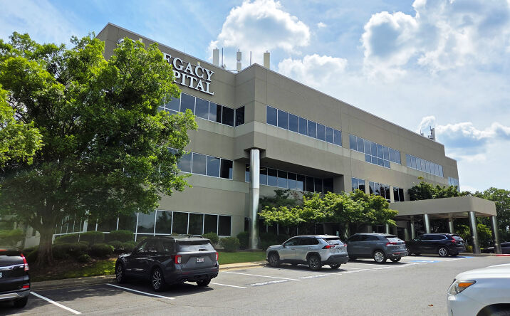 Pictures of Office property located at 8315 Cantrell Road, Little Rock, AR 72227 for lease - image #1