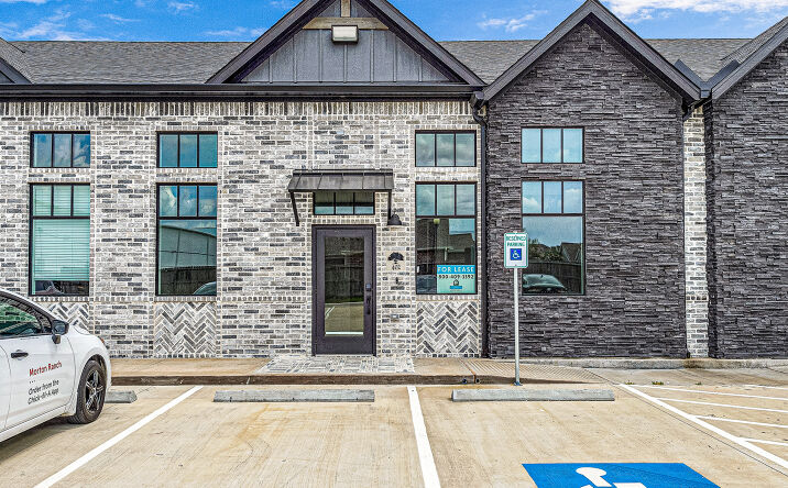 Pictures of Office property located at 2031 N MASON RD, KATY, TX 77449-3777 for lease - image #1