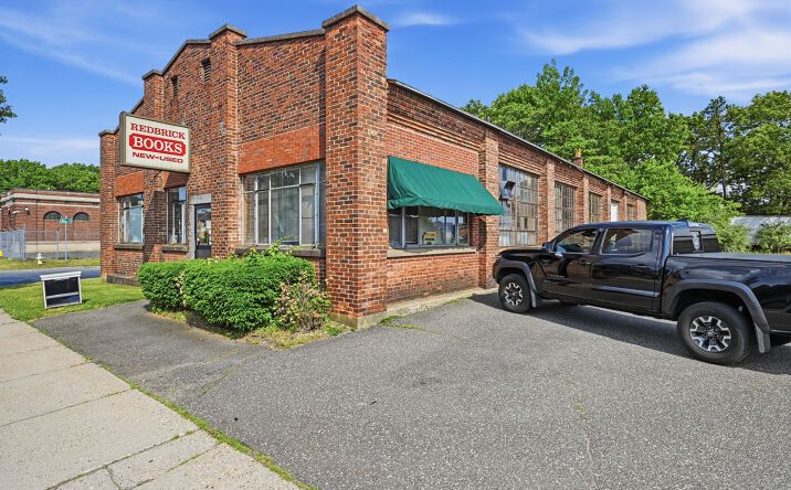 Pictures of Retail, Industrial property located at 797 PAGE BLVD, SPRINGFIELD, MA 01104 for lease - image #1