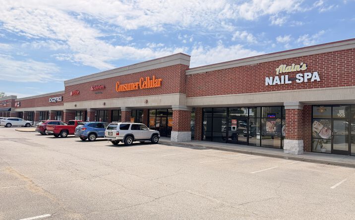Pictures of Retail property located at 8385 US Highway 64, Memphis, TN 38133 for lease - image #1