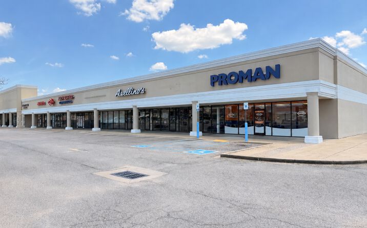Pictures of Retail property located at 775 Goodman Road East, Southaven, MS 38671 for lease - image #1
