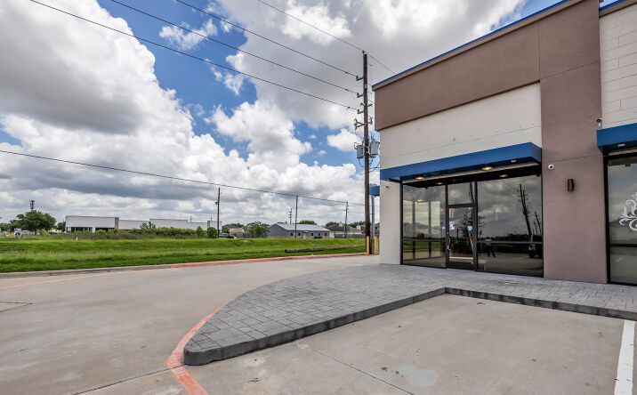 Pictures of Retail, Restaurant property located at 7334 Fry Road, Houston, TX 77433 for lease - image #1