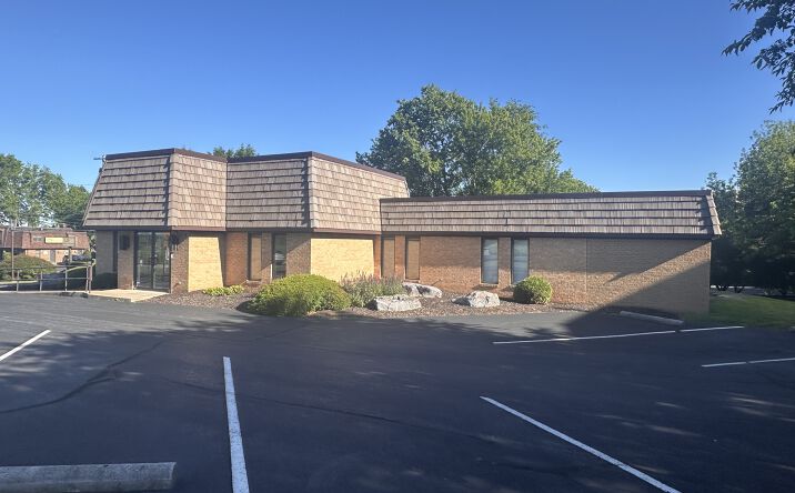 Pictures of Retail, Office property located at 1135 West Governor Road, Hummelstown, PA 17036 for lease - image #1