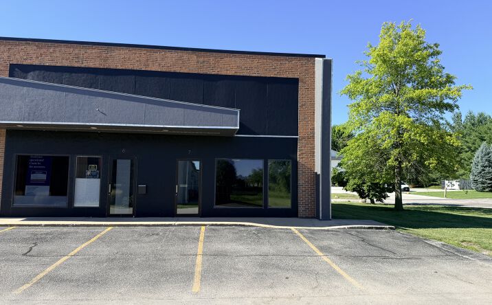 Pictures of Retail, Office property located at 185 Highway 965, North Liberty, IA 52317 for lease - image #1