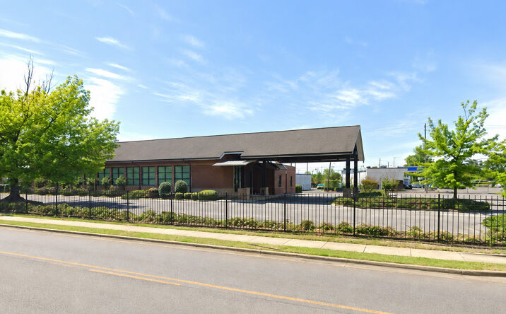 Pictures of Office property located at 633 Lomb Avenue SW, Birmingham, AL 35211 for lease - image #1