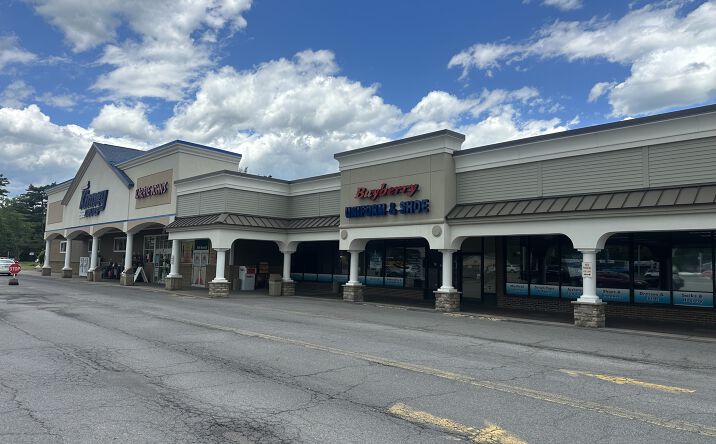 Pictures of Retail property located at 7608 Oswego Road, Liverpool, NY 13089 for lease - image #1