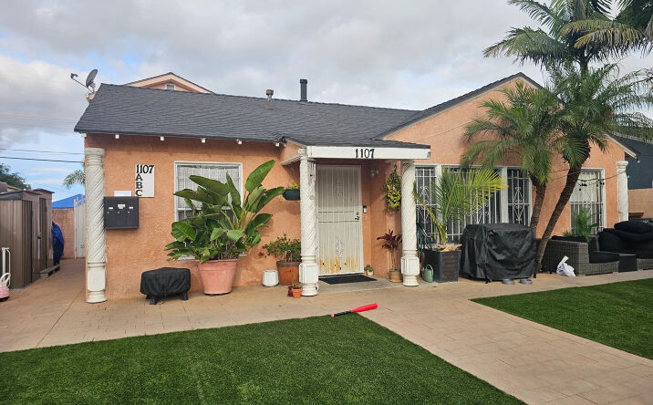 Pictures of Retail property located at 1107 S Central Ave, Compton, CA 90220 for lease - image #1
