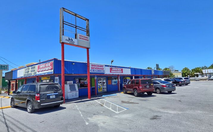 Pictures of Retail property located at 13319 U.S. 19, Hudson, FL 34667 for lease - image #1