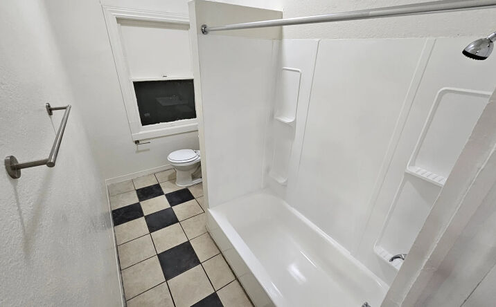 Pictures of Retail property located at 743 S Burlington Ave, Los Angeles, CA 90057 for lease - image #1