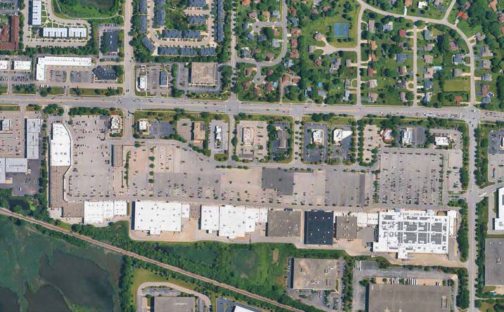Pictures of Retail property located at 336 W Army Trail Rd, Bloomingdale, IL 60108 for lease - image #1