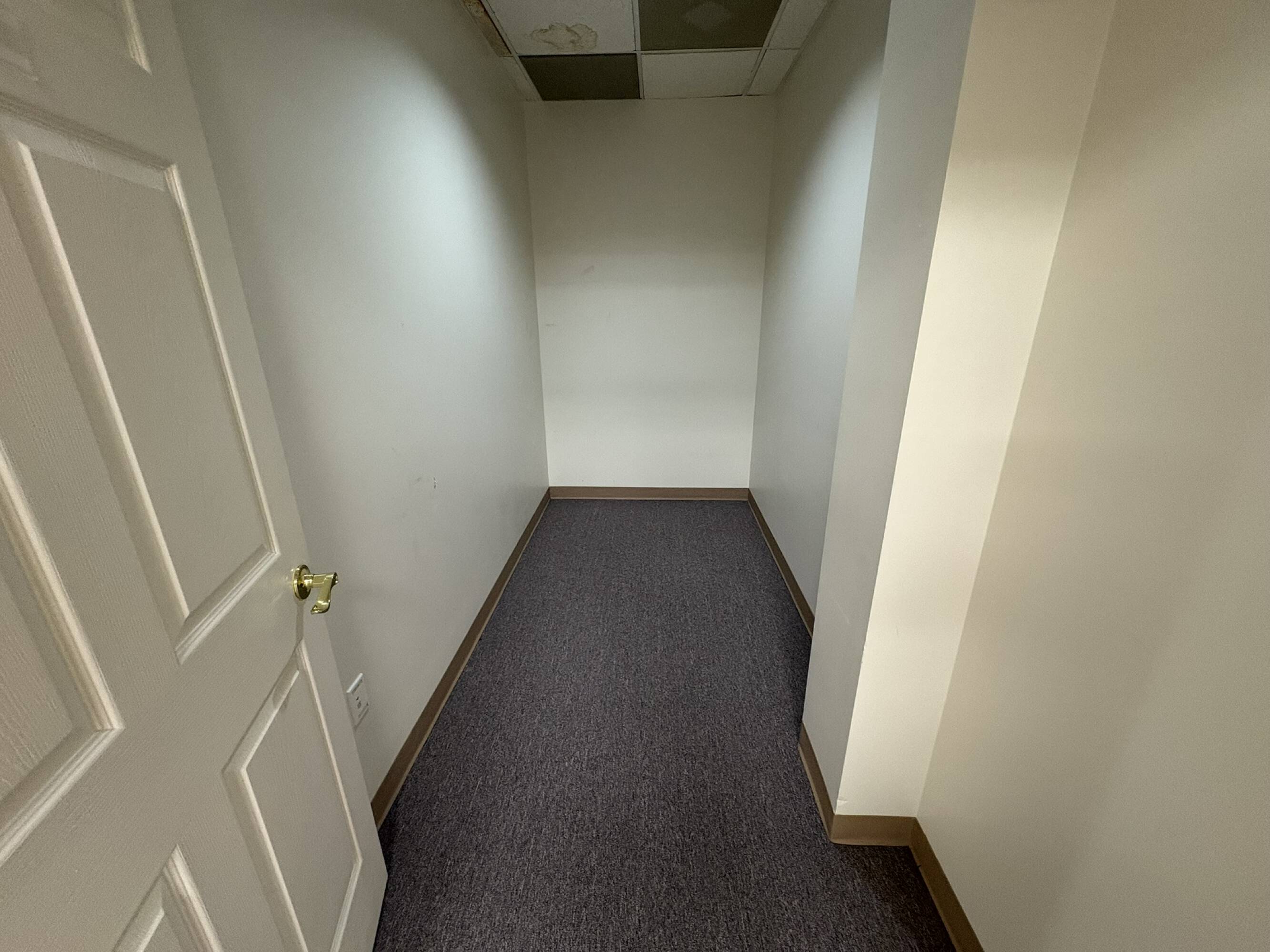 3843830