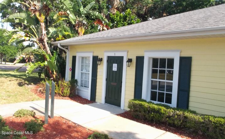 Pictures of Office property located at 4951 Babcock Street NE 3, Palm Bay, FL 32905 for lease - image #1