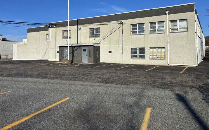 Pictures of Retail, Industrial property located at 68 West Commercial Avenue, Moonachie, NJ 07074 for lease - image #1