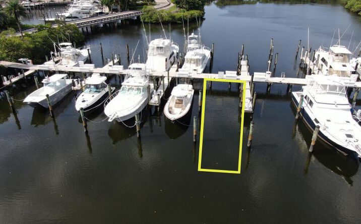 Pictures of Land property located at 3232 Casseekey Island Road, Jupiter, FL 33477 for lease - image #1