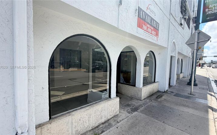 Pictures of Retail property located at 2614 SW 8th St # 2610, Miami, FL 33135 for lease - image #1