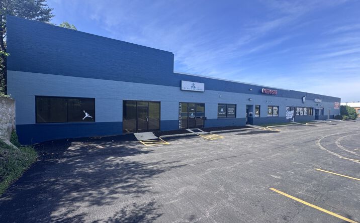 Pictures of Retail, Office, Industrial property located at 1519 East Main Street, St. Charles, IL 60174 for lease - image #1