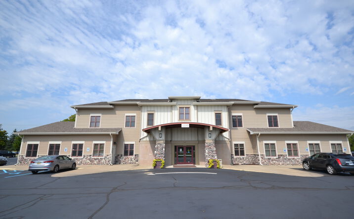 Pictures of Office property located at 1195 Wilson Ave NW, Grand Rapids, MI 49534 for lease - image #1