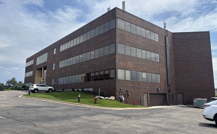 Pictures of Office property located at 6600 City West Parkway, Eden Prairie, MN 55344 for lease - image #1