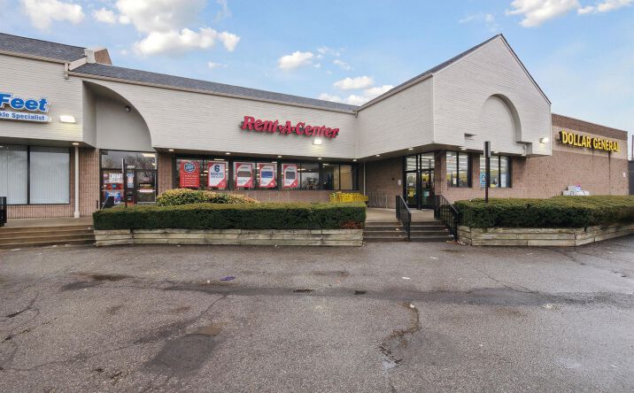 Pictures of Retail property located at 1071-1119 FORT ST Suite A, Lincoln Park, MI 48146 for lease - image #1