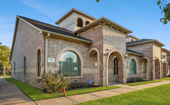Pictures of Office property located at 134 Eldridge Rd Ste E, Sugar Land, TX 77478 for lease - image #1
