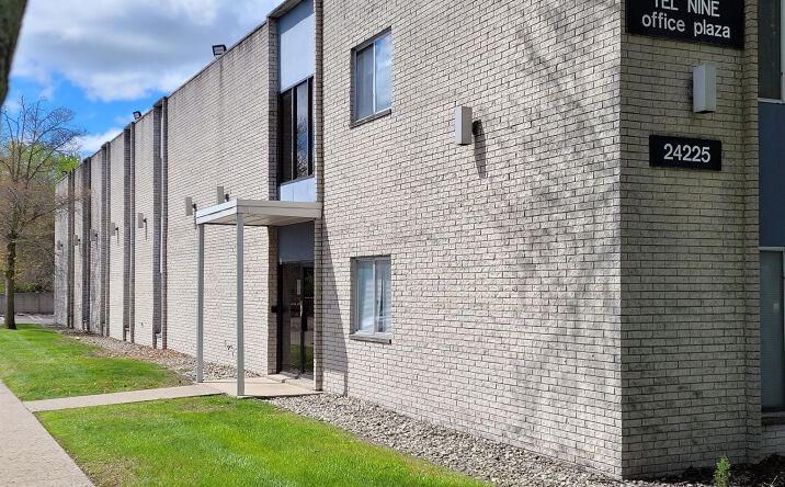 Pictures of Office property located at 24225 W 9 MILE Suite 130 RD W, Southfield, MI 48033 for lease - image #1