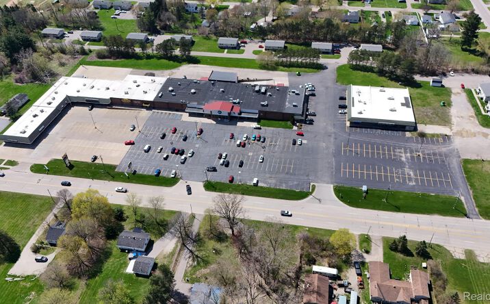 Pictures of Retail property located at 7461 N GENESEE Road, Genesee, MI 48437 for lease - image #1