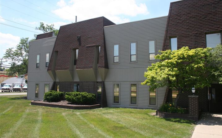 Pictures of Office property located at 22511 Telegraph RD 22511 Telegraph Suite 220, Southfield, MI 48033 for lease - image #1