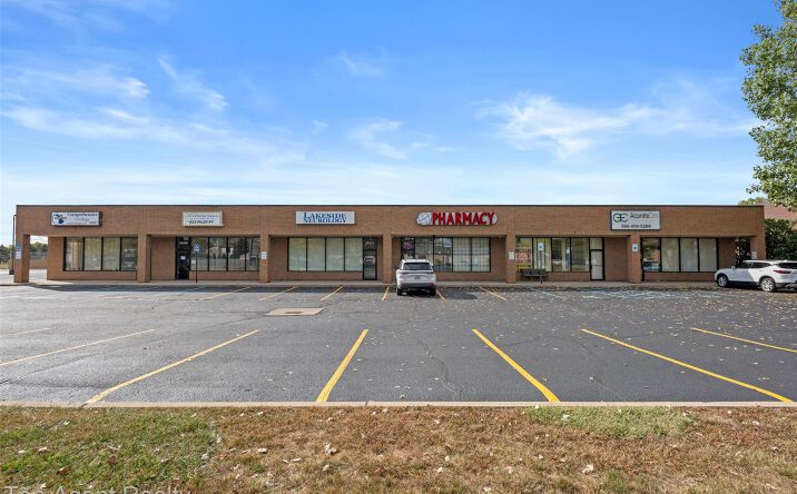 Pictures of Office property located at 28565 Schoenherr Road, Warren, MI 48088 for lease - image #1