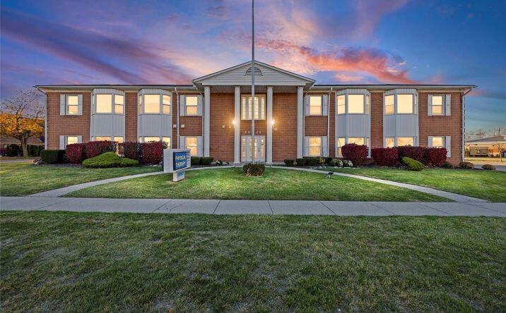 Pictures of Office property located at 30521 SCHOENHERR 200, Warren, MI 48088 for lease - image #1