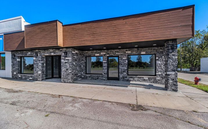 Pictures of Retail property located at 30118 WOODWARD Avenue, Royal Oak, MI 48073 for lease - image #1