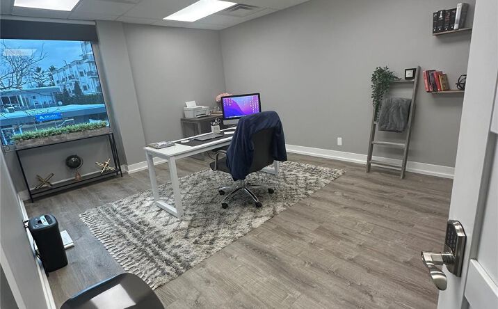 Pictures of Office property located at 975 E. Maple Road 214, Birmingham, MI 48009 for lease - image #1