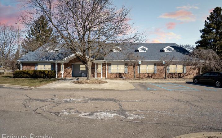 Pictures of Office property located at 1425 S GRAHAM Road, Flint, MI 48532 for lease - image #1