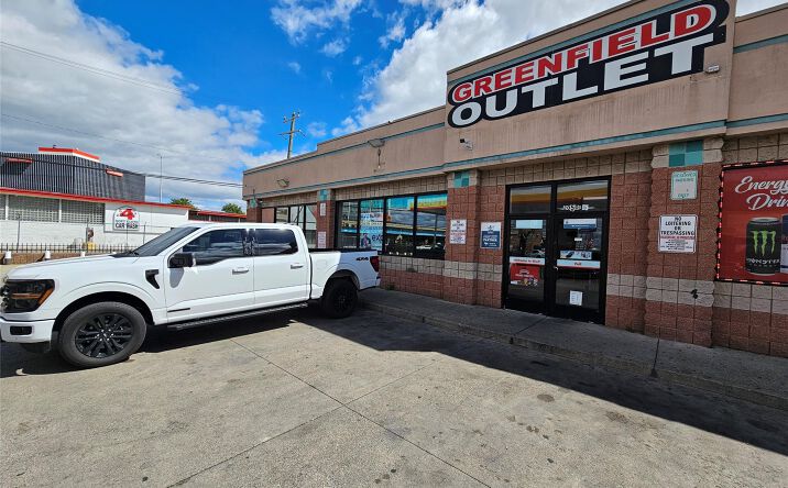 Pictures of Retail, Restaurant property located at 20500 GREENFIELD Road, Detroit, MI 48235 for lease - image #1
