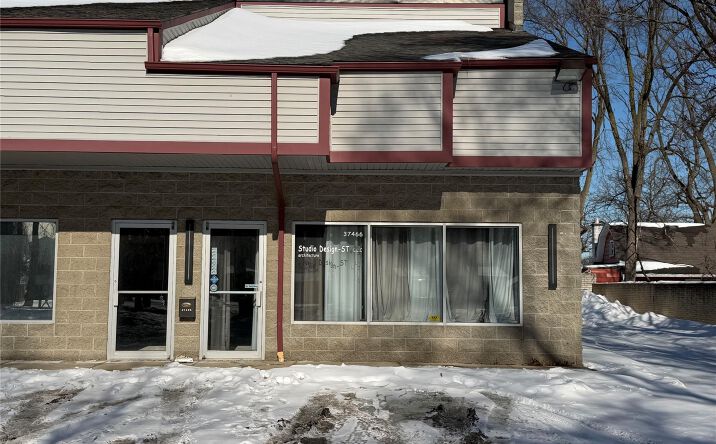 Pictures of Retail property located at 37454 Ann Arbor Trail, Livonia, MI 48150 for lease - image #1