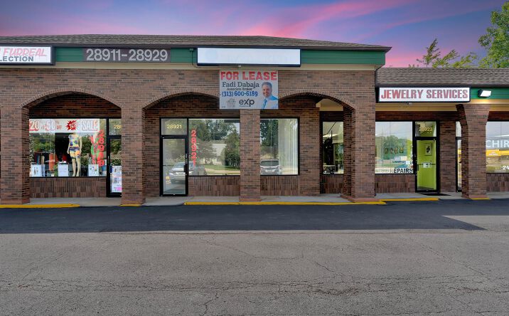 Pictures of Retail property located at 28917 7 Mile Road, Livonia, MI 48152 for lease - image #1