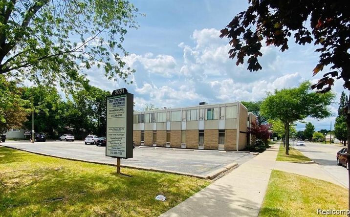 Pictures of Office property located at 2021 MONROE Street 303, Dearborn, MI 48124 for lease - image #1