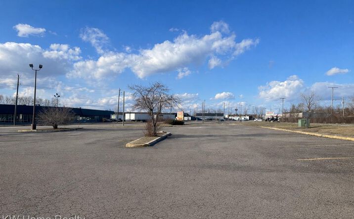Pictures of Land property located at 20800 Groesbeck Highway, Warren, MI 48089 for lease - image #1