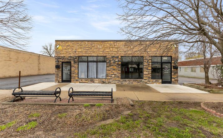Pictures of Retail property located at 25033 W Warren Street, Dearborn Heights, MI 48127 for lease - image #1